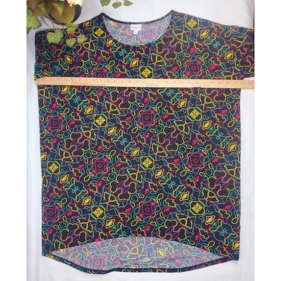 LulaRoe XL Irma Top Black Colorful Shirt Loose High Low Tunic Womens Geometric - Picture 3 of 10